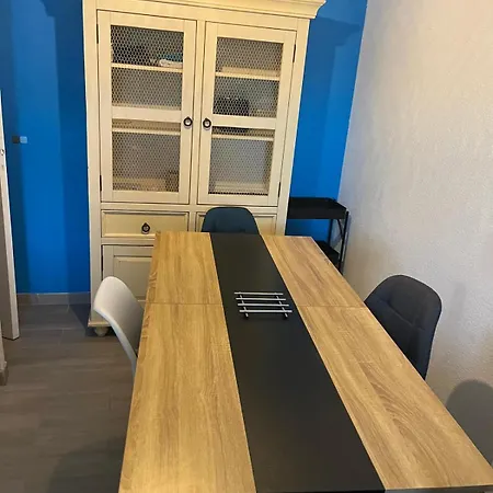 Maison Bord De
